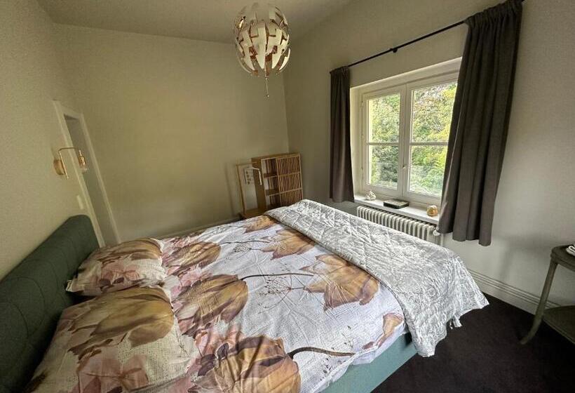 민박 Leyselebeke Castle