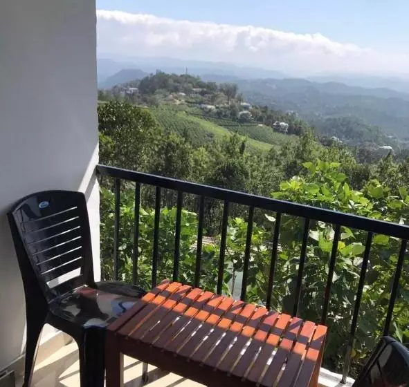 ベッドアンドブレックファースト Munnar Estate Residency