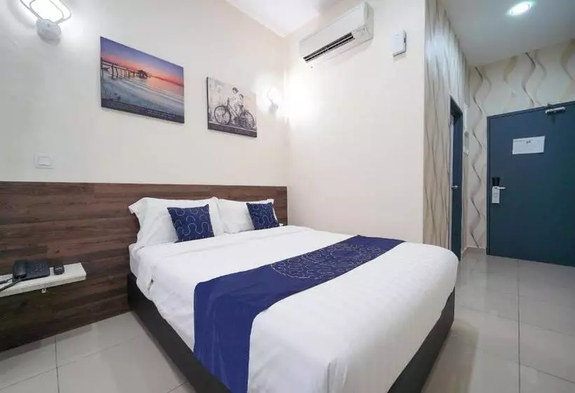 ホテル Avatel Jelutong