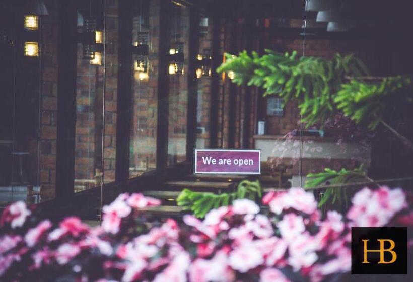 Hotel H Benjamin Residence