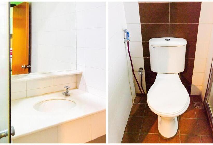 호텔 Oyo 89408 Royal