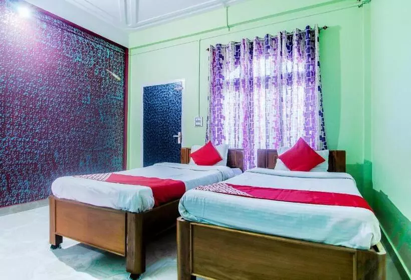 ホテル Oyo Flagship Bonfire Kaziranga Resort