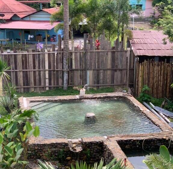 فندق Riverside Palm Inn Sg Lembing