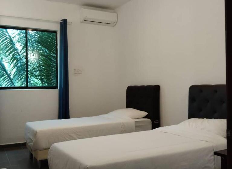 فندق Riverside Palm Inn Sg Lembing