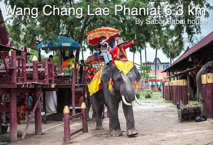 Modern Room At Sabai Sabai Homestay Ayutthaya