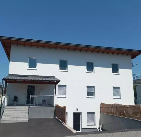 ペンション Ferienwohnung