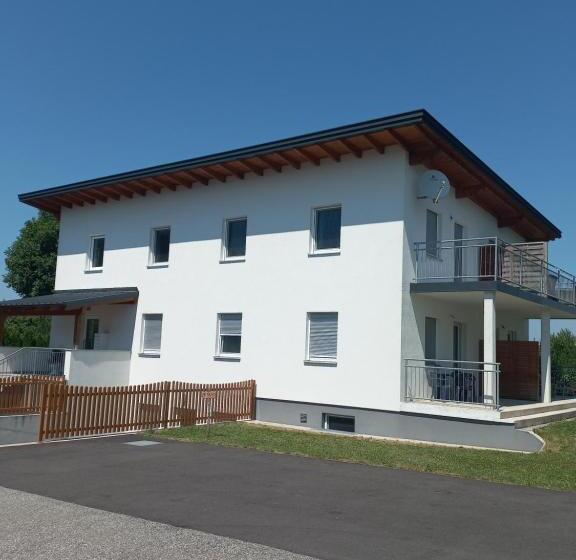 بنسيون Ferienwohnung