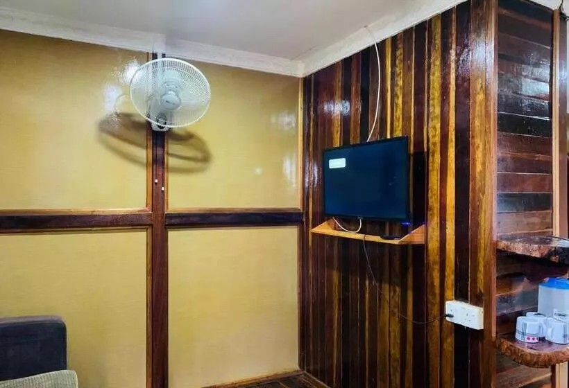 پانسیون Moss Hedera Hide Chalet
