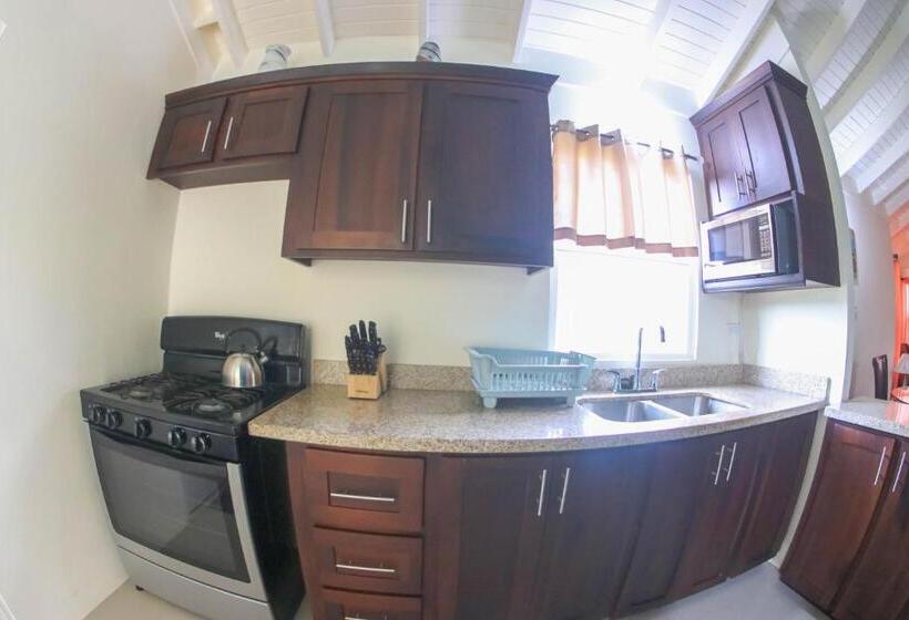 پانسیون Draxhall Counytry Club Stays