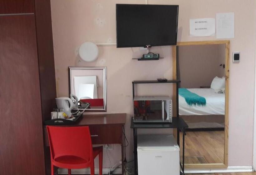 مبيت وإفطار Beverly Corner Lodge