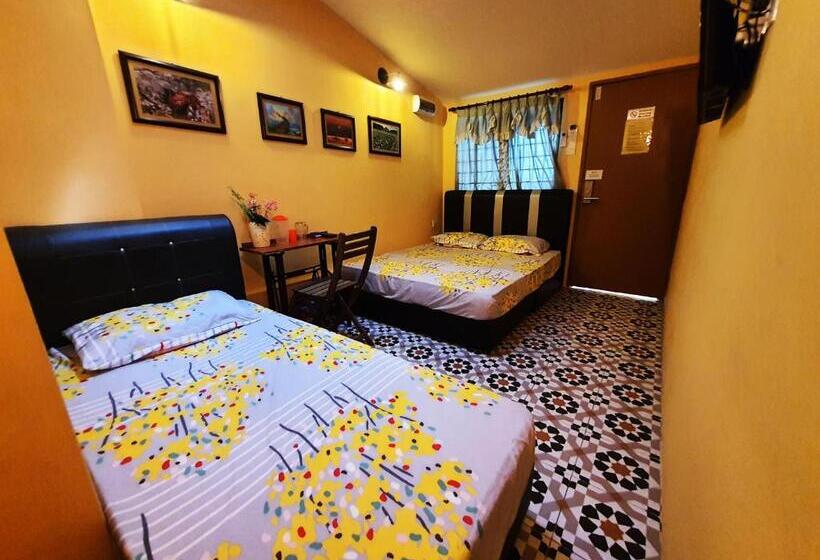 هتل Lodge 163 Ventures