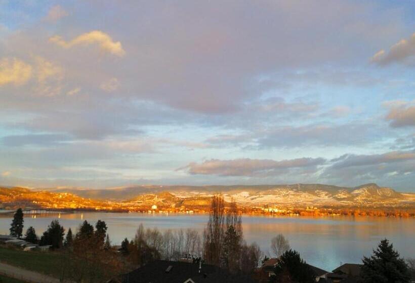 Lakeview Oasis Bed And Breakfast