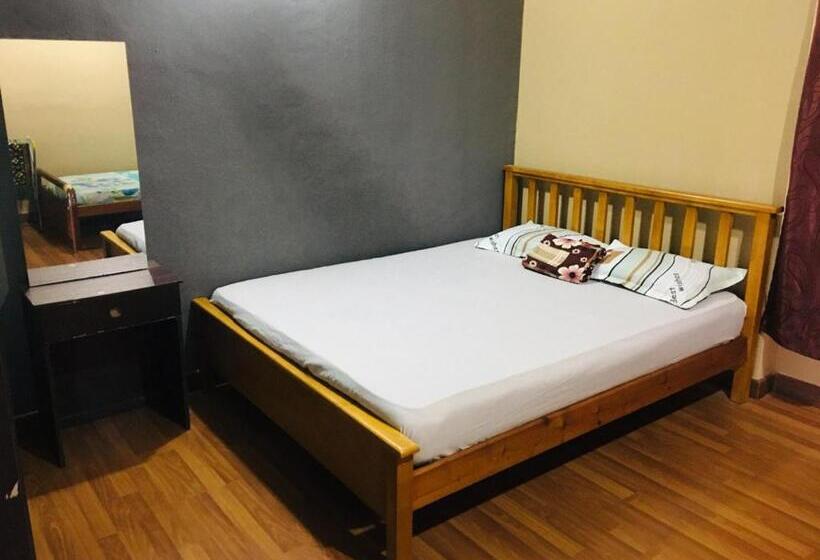 פנסיון Az Zahra Homestay Klia Sepang