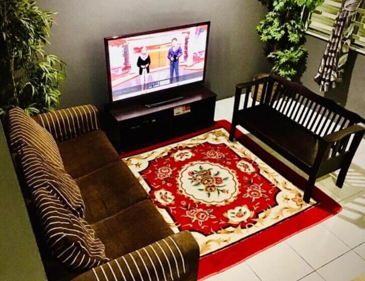 פנסיון Az Zahra Homestay Klia Sepang