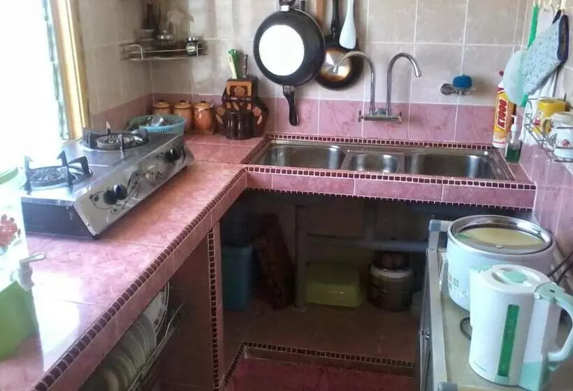 پانسیون Deegee Homestay