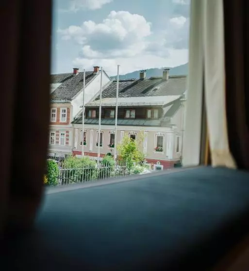 Majatalo Der Kleine Bär