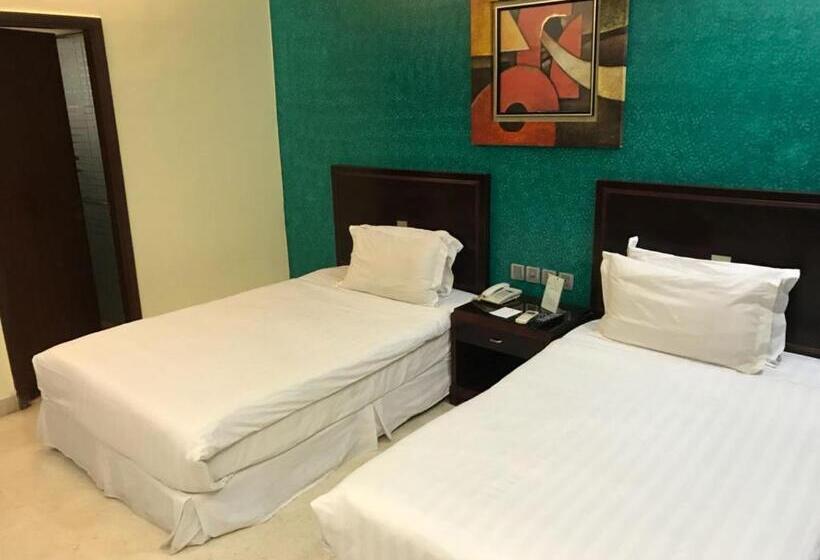 ペンション Golden Orchid   Kolkata