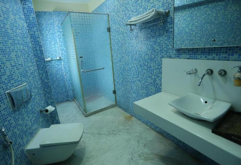 ペンション Golden Orchid   Kolkata