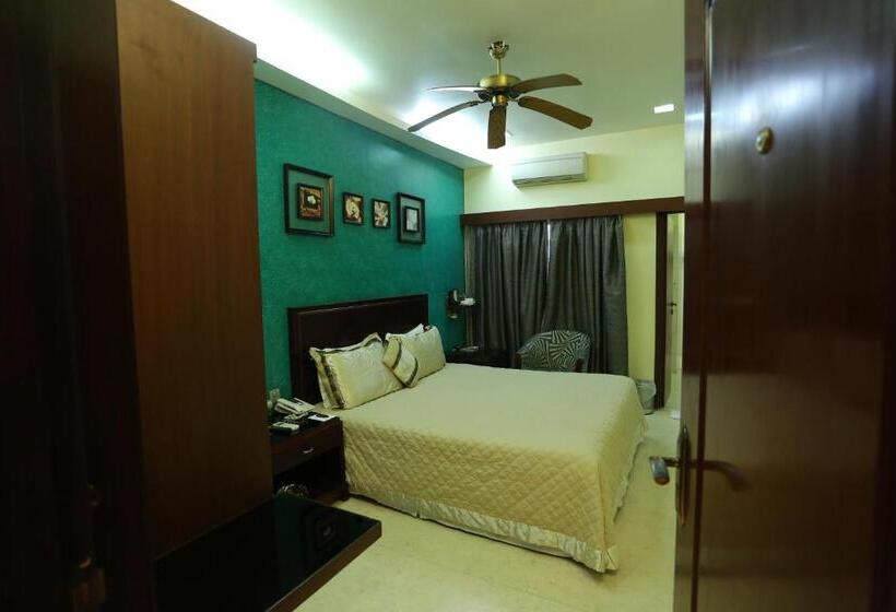 ペンション Golden Orchid   Kolkata