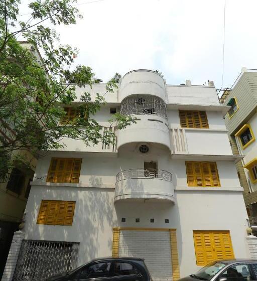 ペンション Golden Orchid   Kolkata