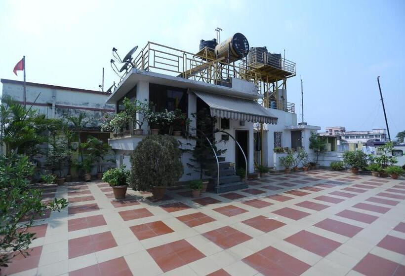 ペンション Golden Orchid   Kolkata