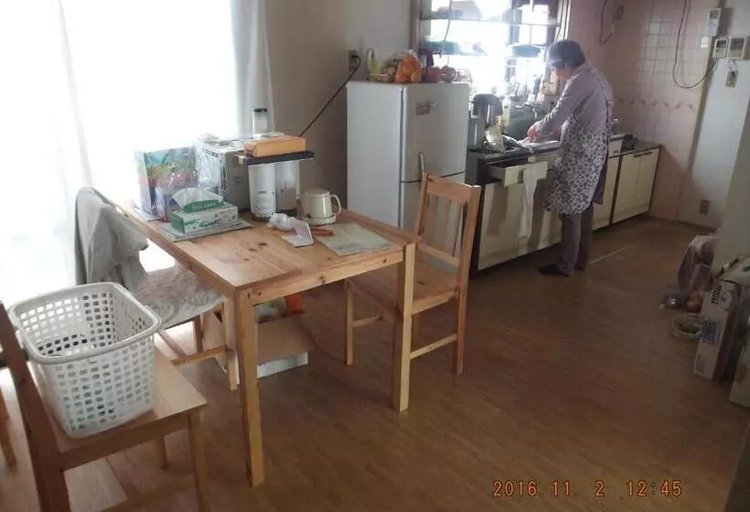 Majatalo Hirakata Park Guesthouse