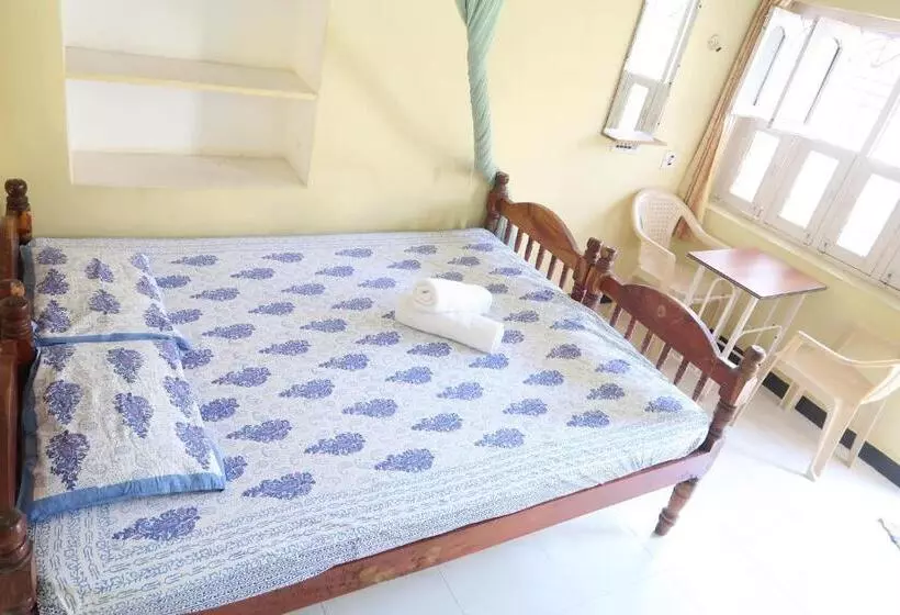 ペンション Kalyan Guesthouse
