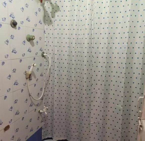 ペンション Kalyan Guesthouse