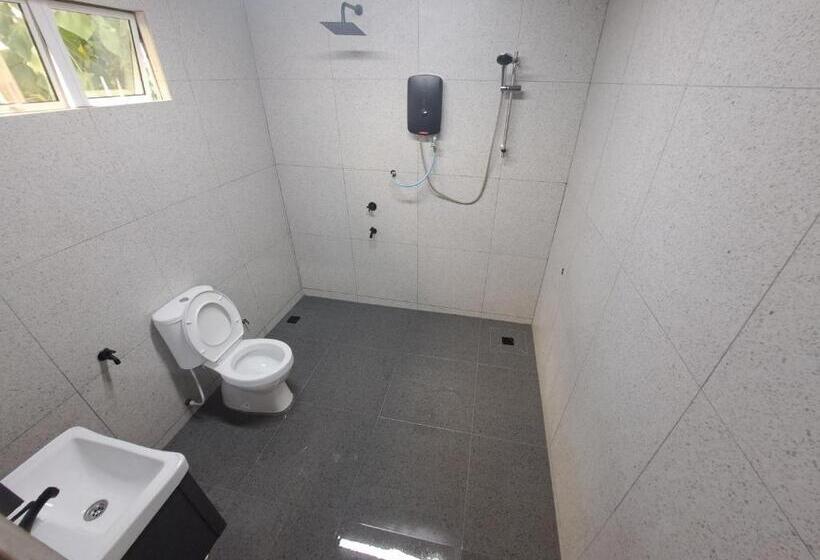 Pensão Rayyan Ashraf Homestay