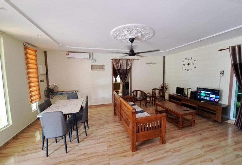 Pensão Rayyan Ashraf Homestay