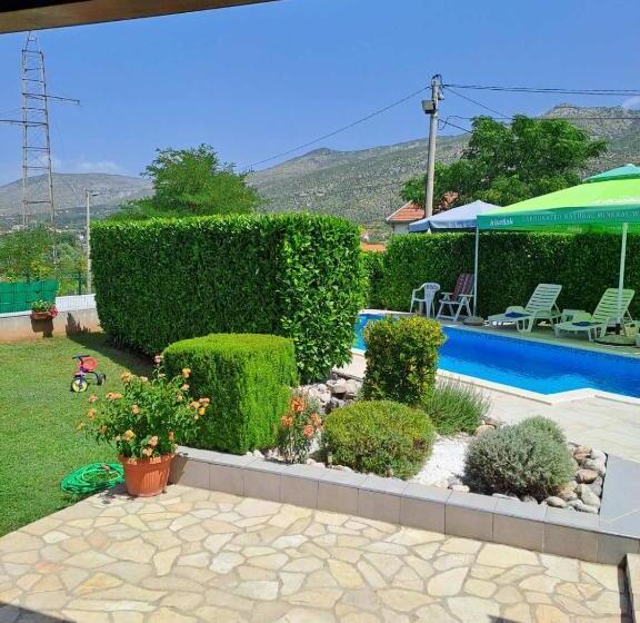 پانسیون Villa Panorama