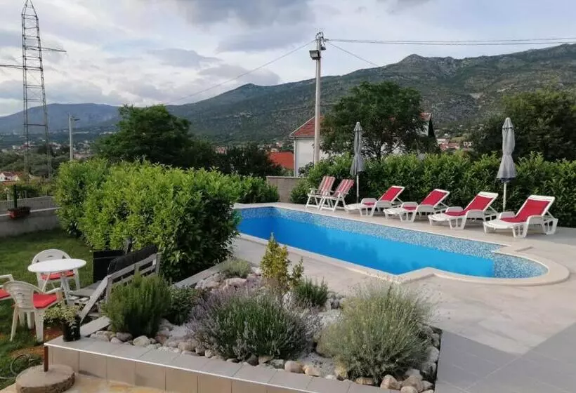 پانسیون Villa Panorama