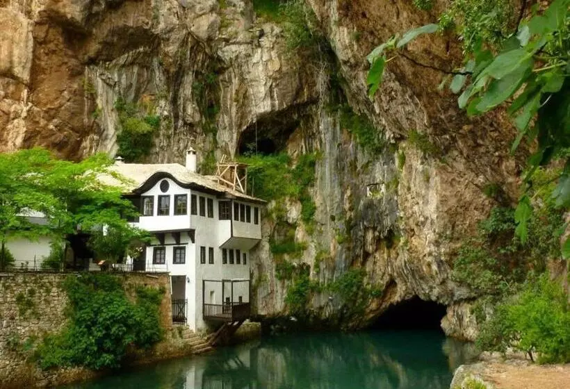 هاستل Villa San