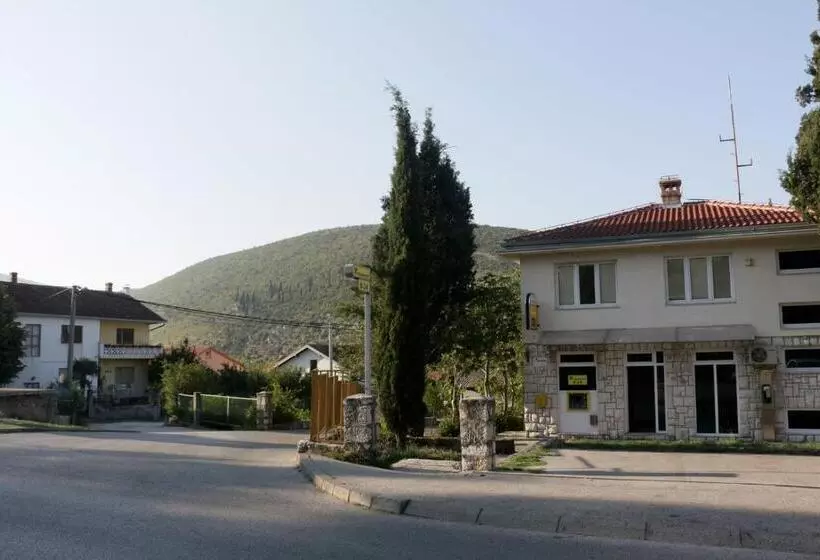 هاستل Villa San