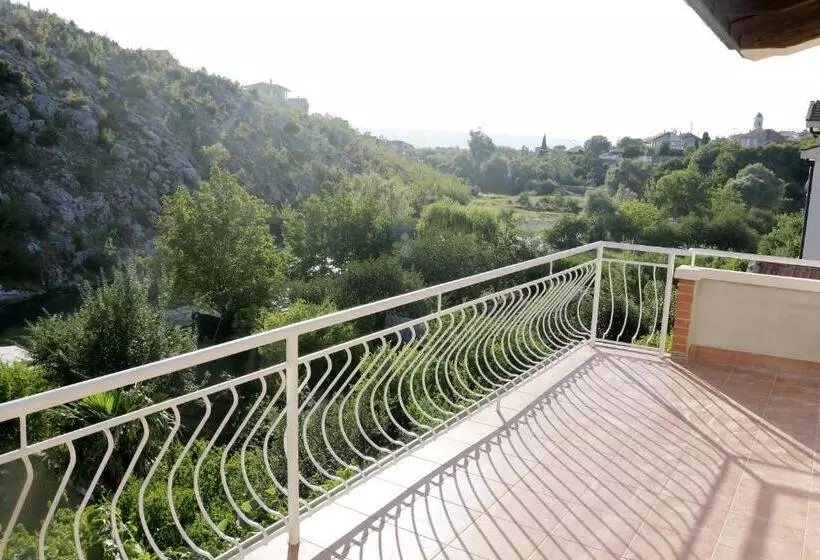 هاستل Villa San