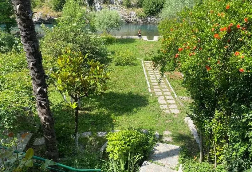 هاستل Villa San