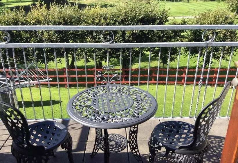 Bed and Breakfast Golf Course View