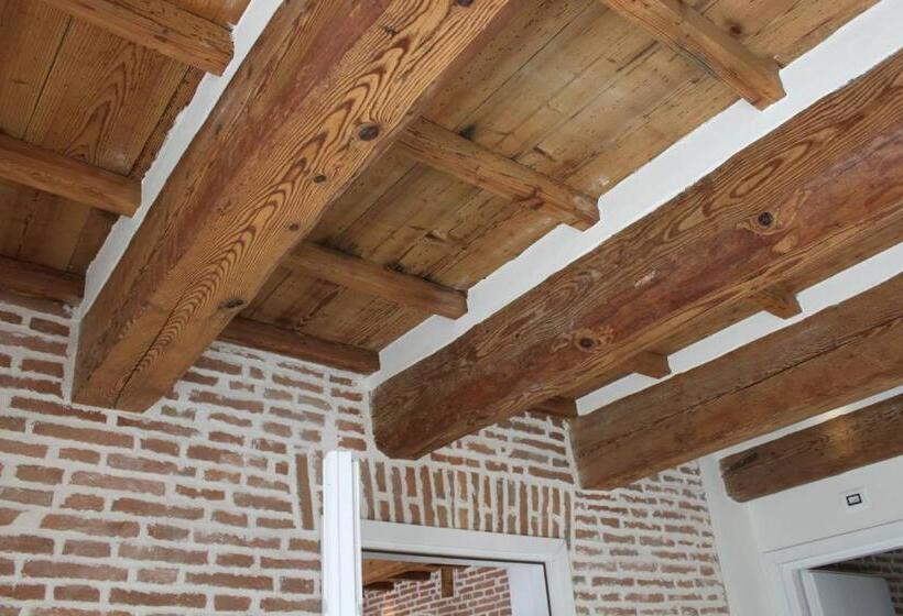 בית מלון כפרי Agriturismo Ferrara Chalet