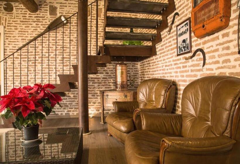 בית מלון כפרי Agriturismo Ferrara Chalet