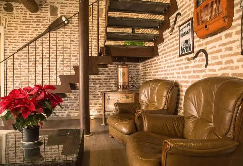ホテル Agriturismo Ferrara Chalet