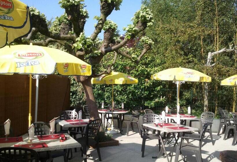 هتل Alain Et Martine