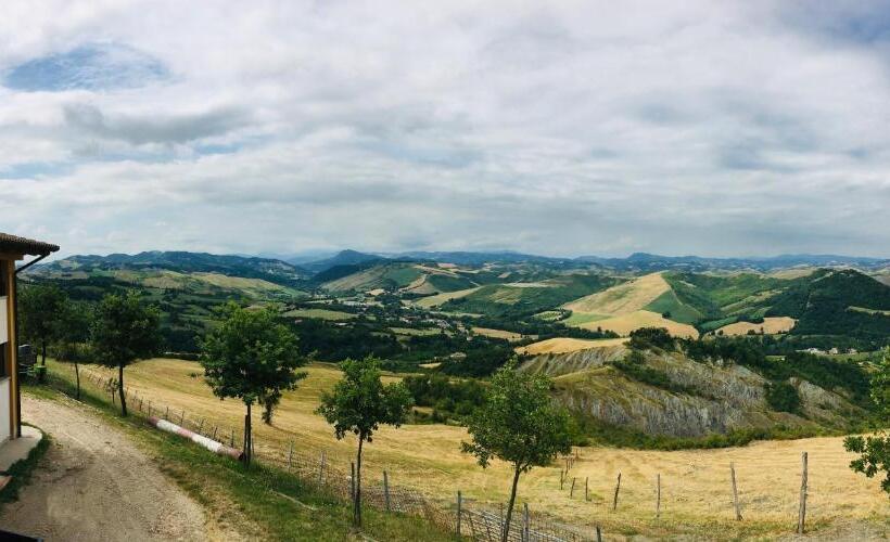 ホテル La Palazzina Di Ciagnano
