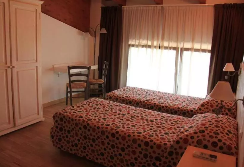 Hotelli La Palazzina Di Ciagnano