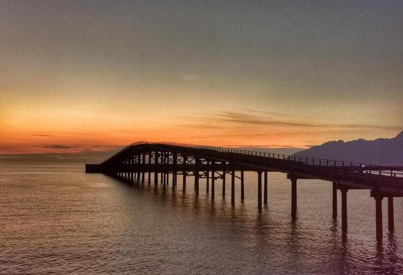 בית מלון כפרי Langkasuka Langkawi