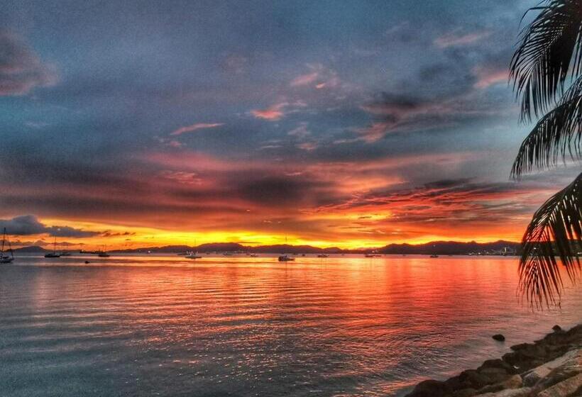 בית מלון כפרי Langkasuka Langkawi