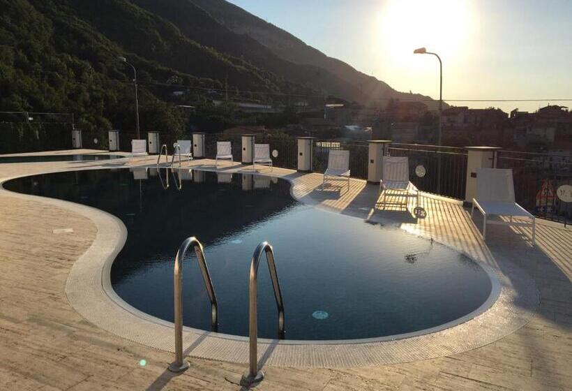 בית מלון כפרי Ristorante Montuori