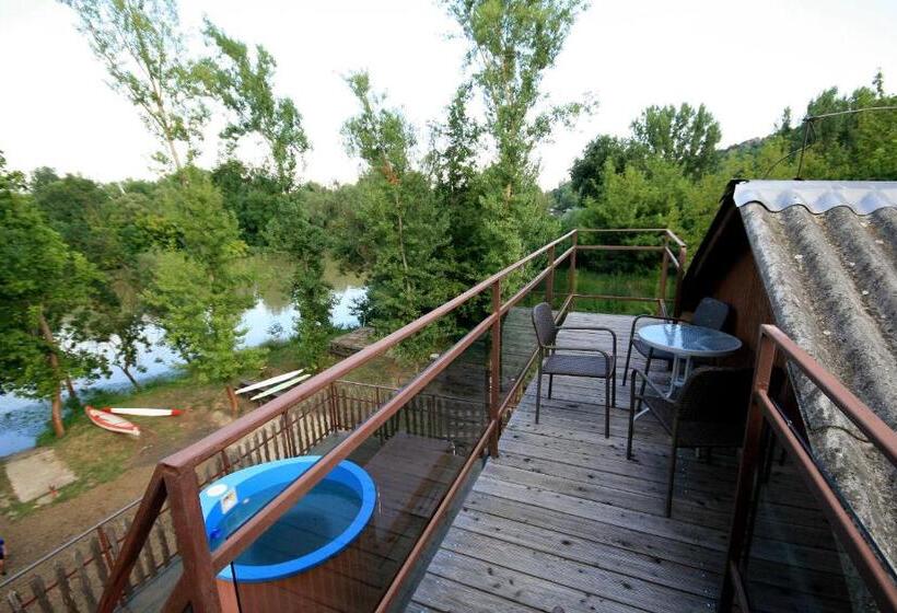 פנסיון Bodrogzug Vendégház