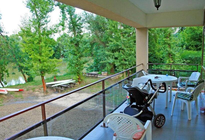 פנסיון Bodrogzug Vendégház