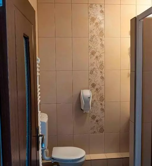 ペンション Napraforgó Vendégház
