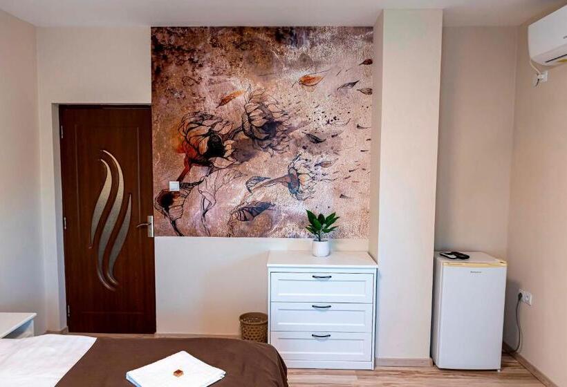 膳宿费 Napraforgó Vendégház